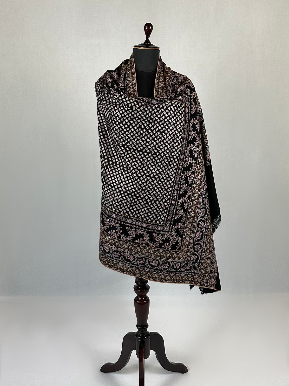 Pashmina Handloom Sozni Shawl