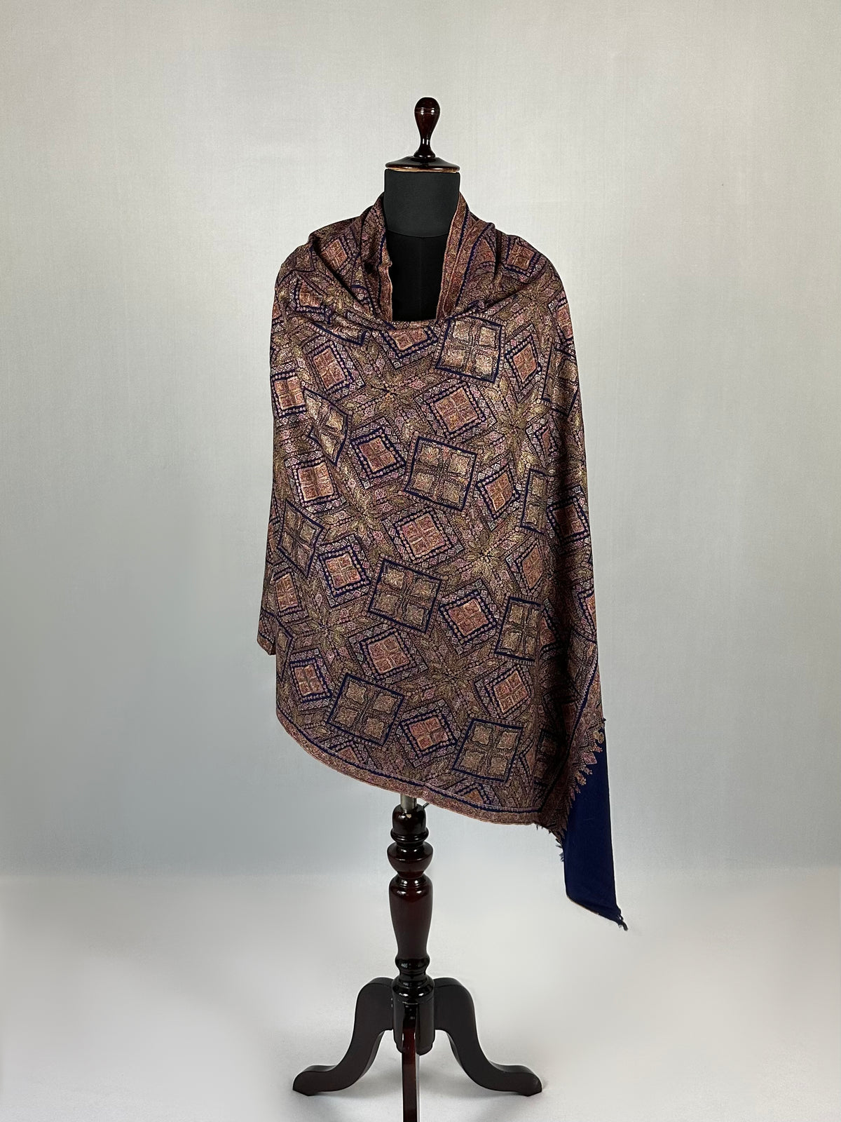 Pashmina Handloom Sozni Shawl