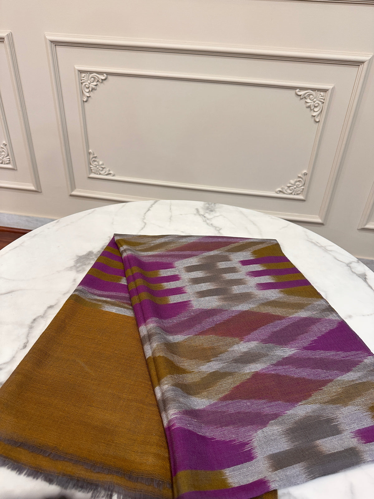 Pashmina Handloom Ikat Stole