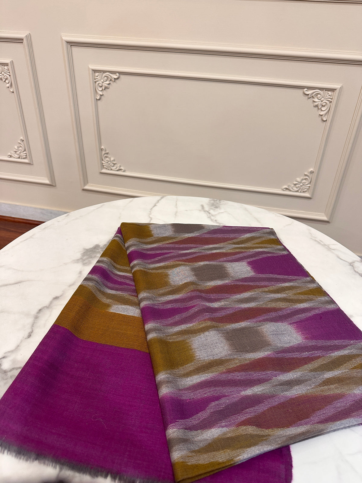 Pashmina Handloom Ikat Stole