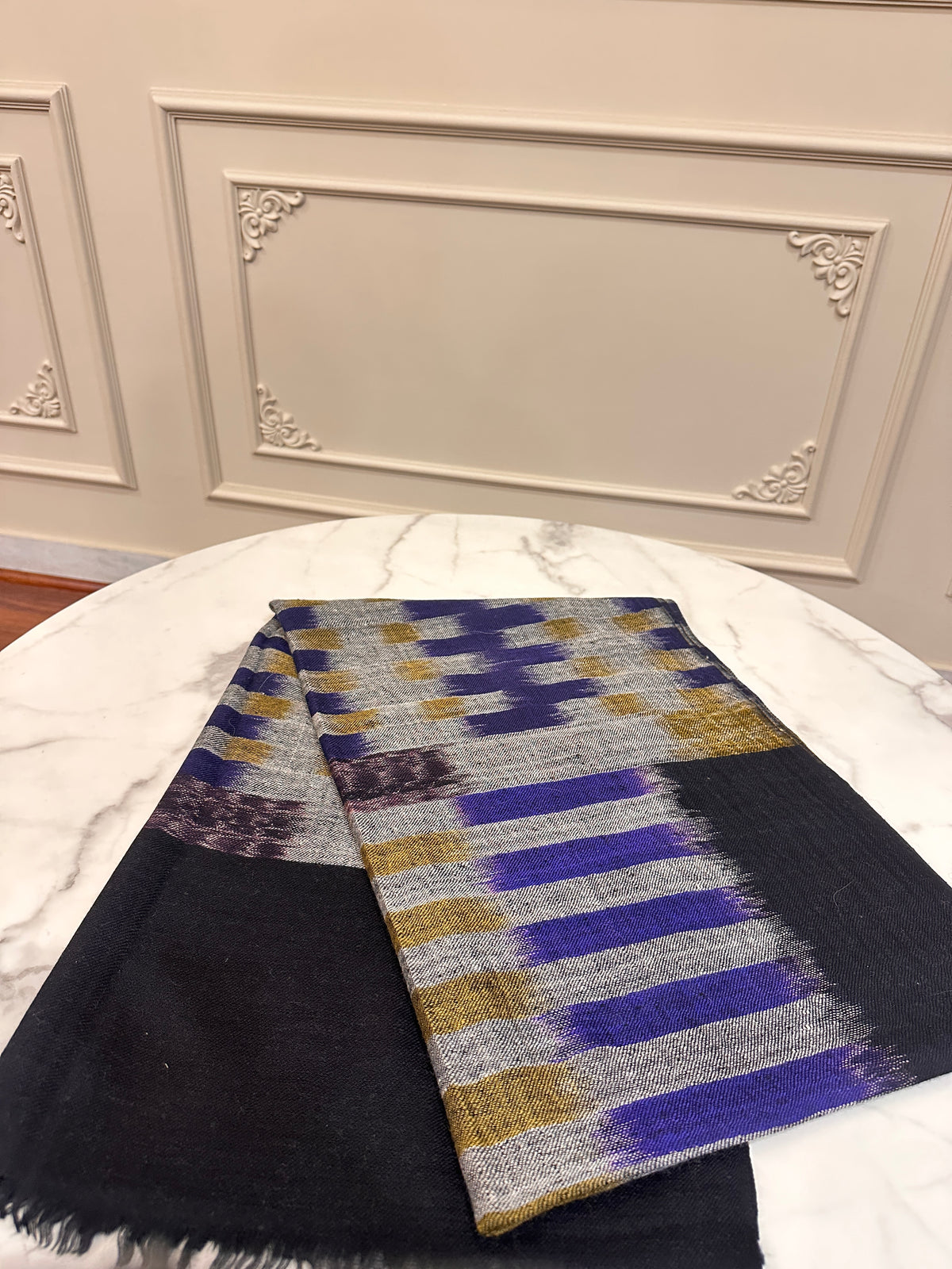 Pashmina Handloom Ikat Stole
