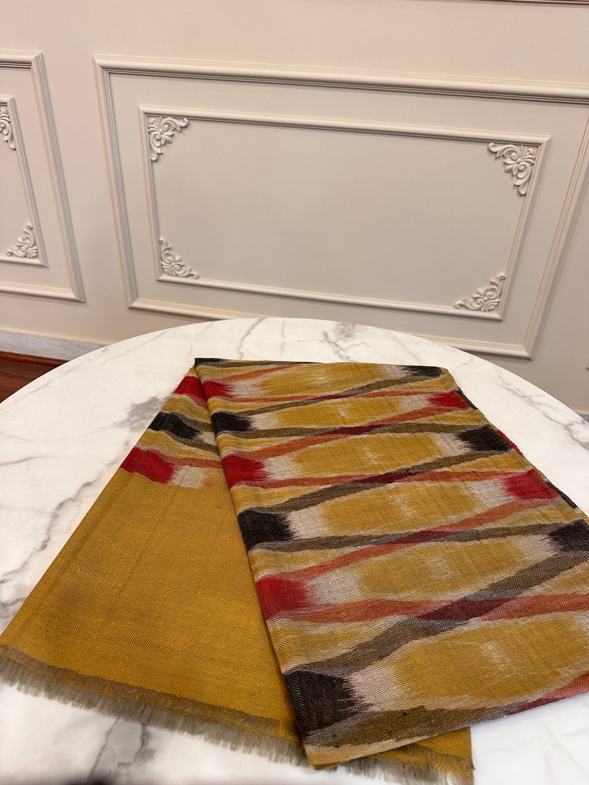 Pashmina Handloom Ikat Stole