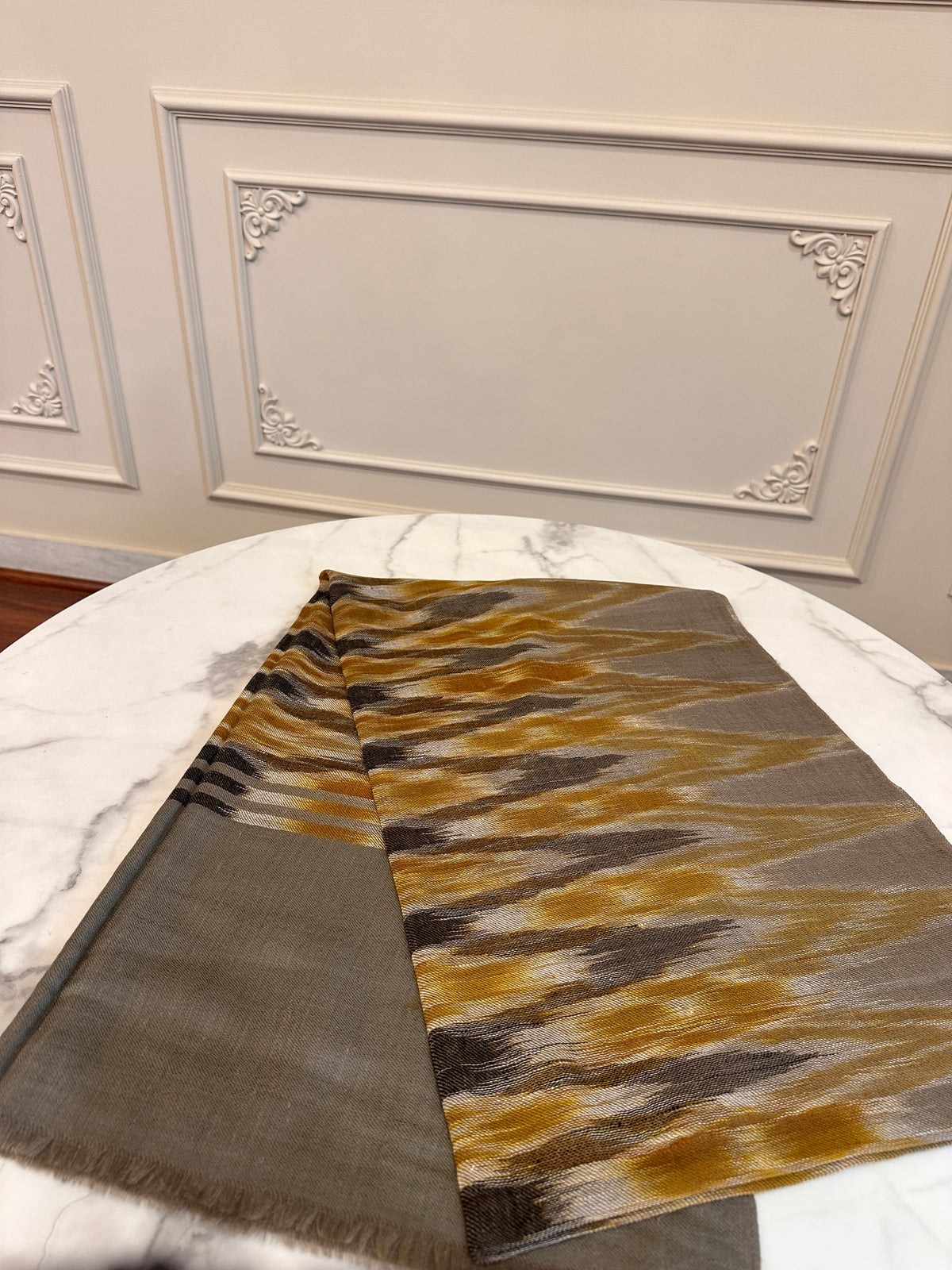 Pashmina Handloom Ikat Stole