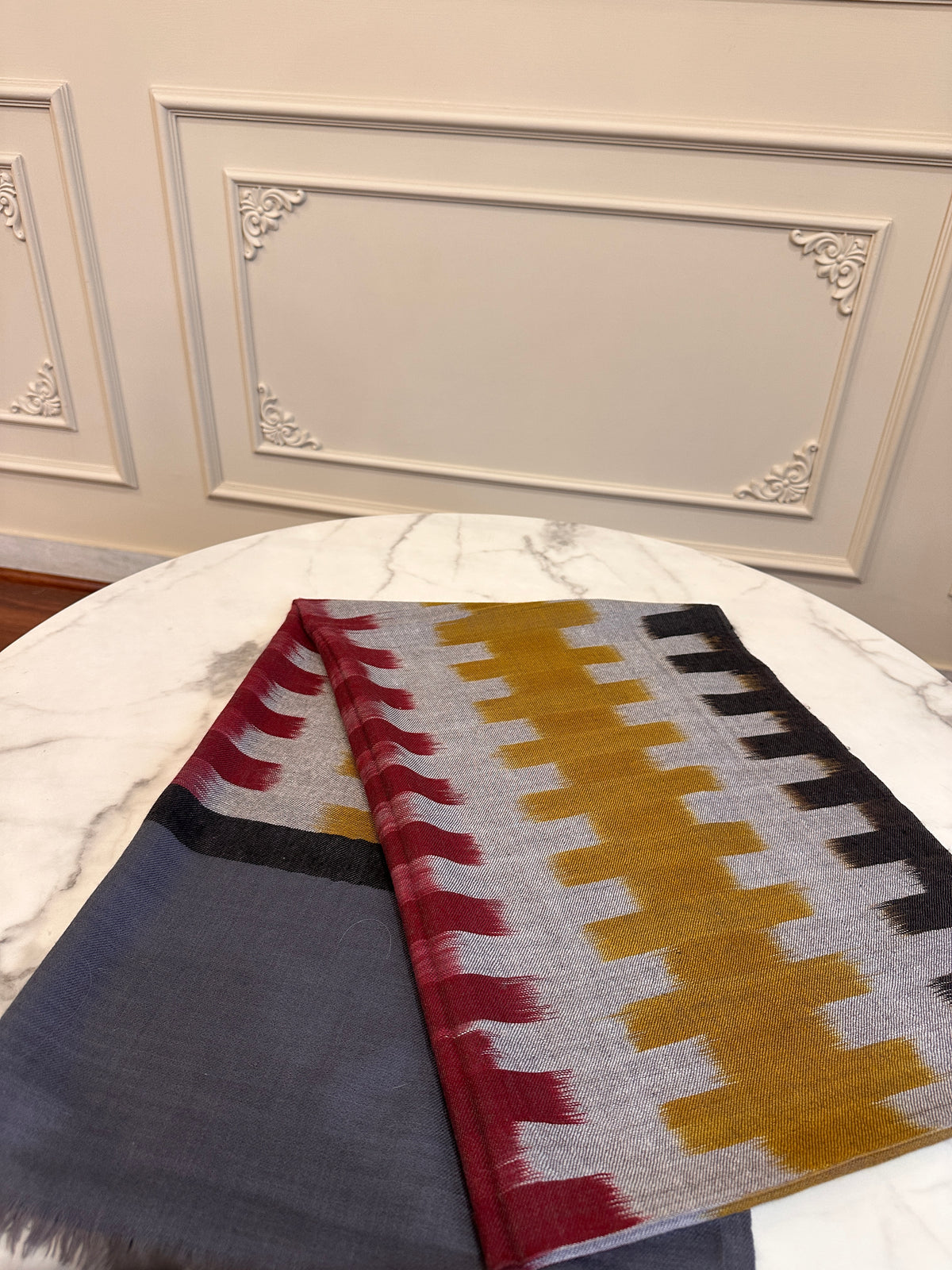 Pashmina Handloom Ikat Stole
