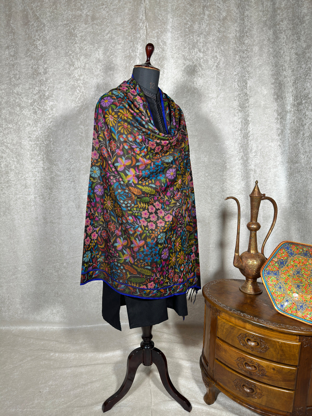 Pashmina Women's Handloom Kani Shawl