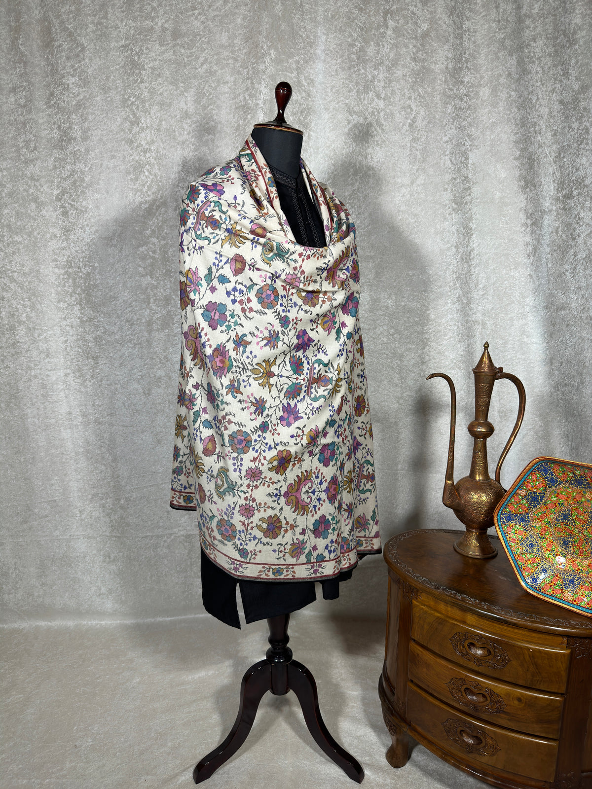 Pashmina Women's Handloom Kani Shawl