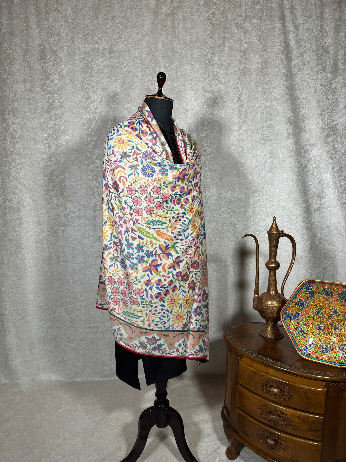 Pashmina Women's Handloom Kani Shawl