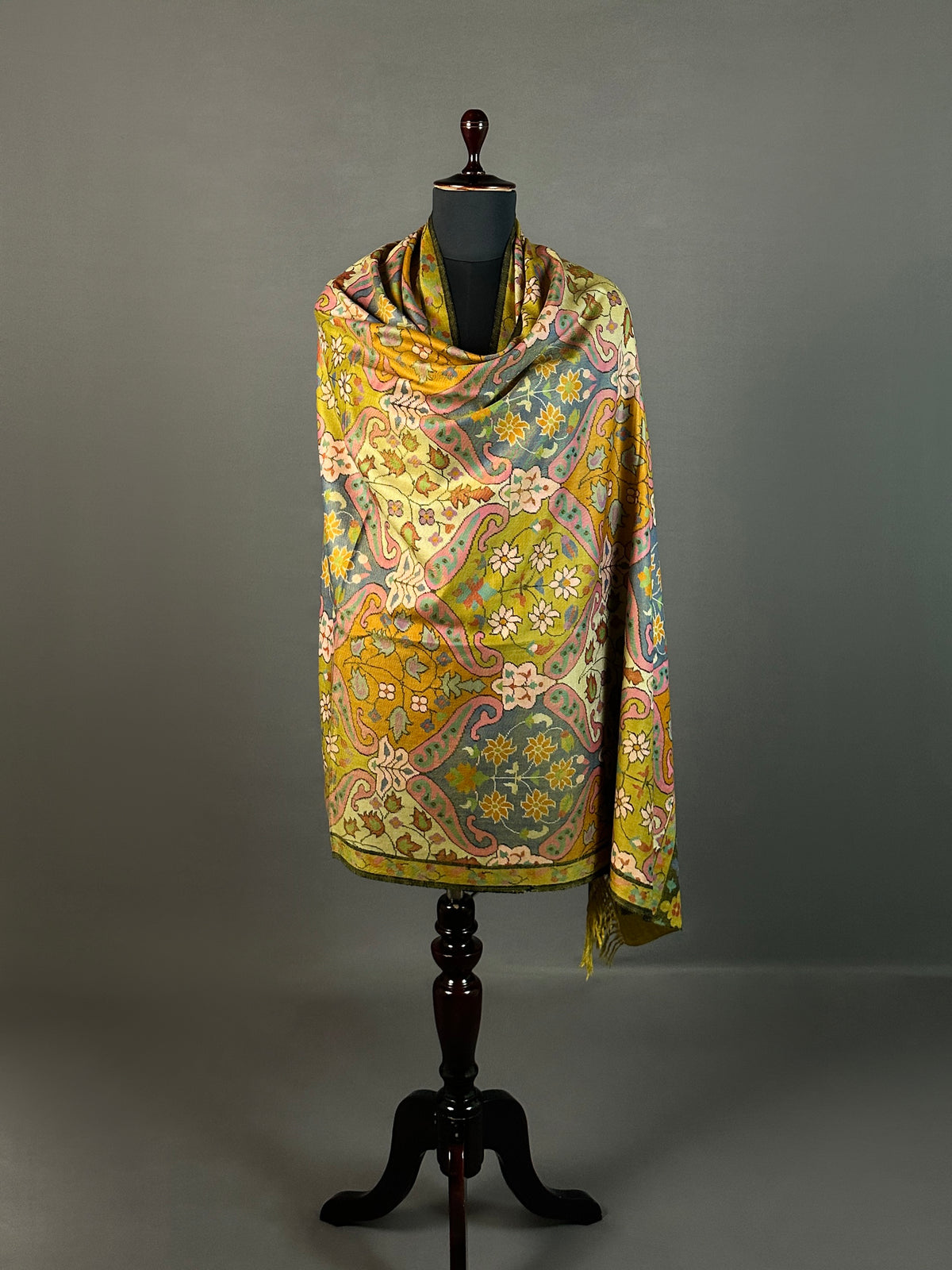 Pashmina Women's Handloom Kani Shawl