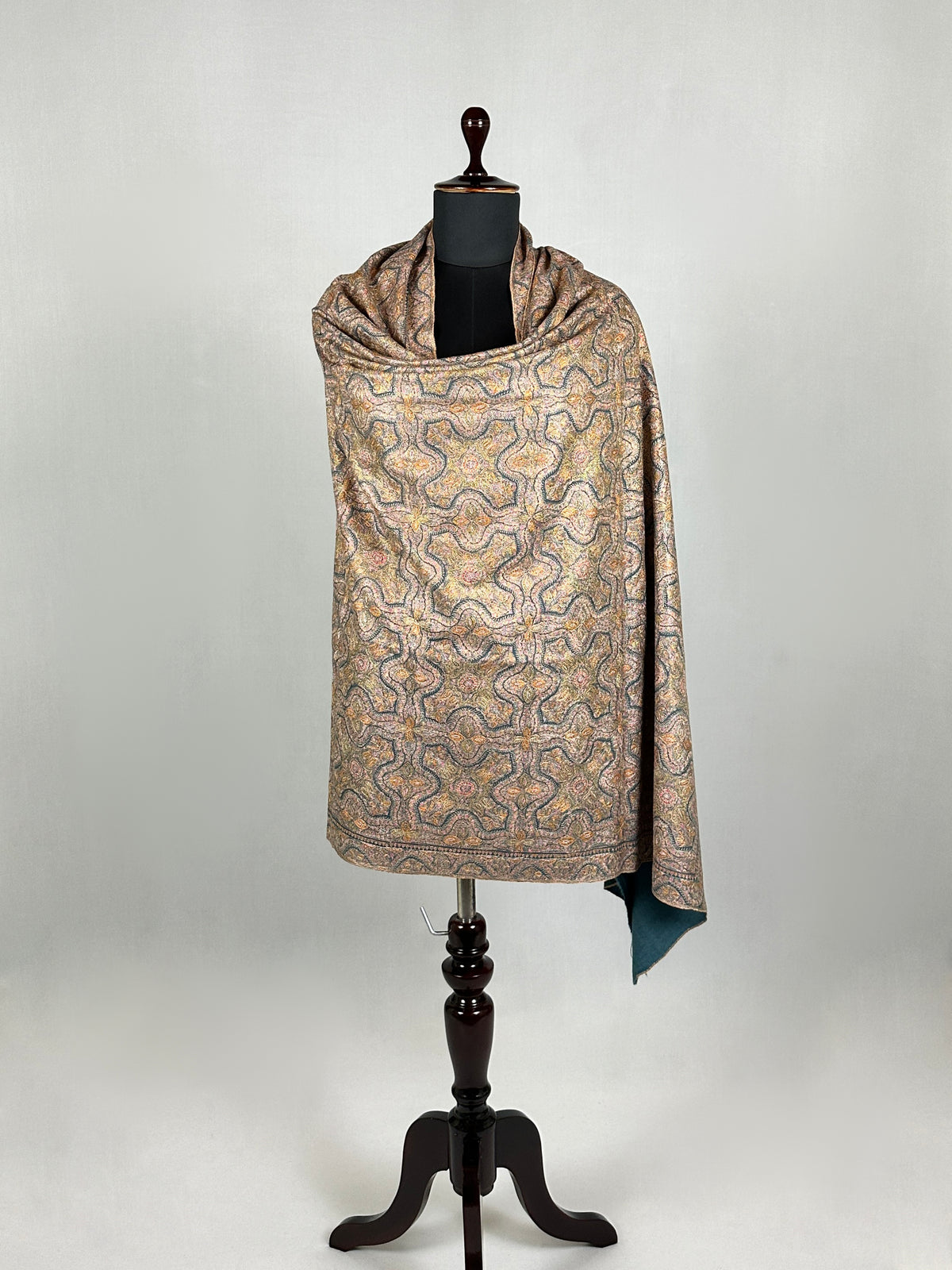 Pashmina Handloom Sozni Shawl