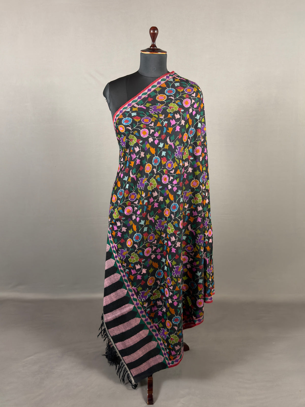 Pashmina Women's Handloom Kani Shawl