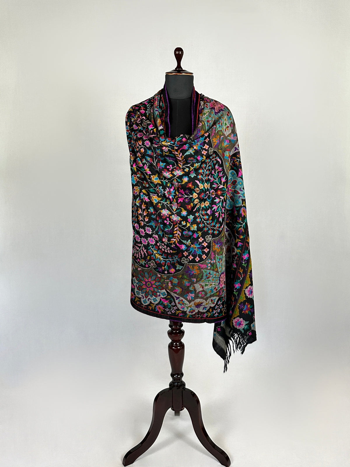 Pashmina Women's Handloom Kani Shawl