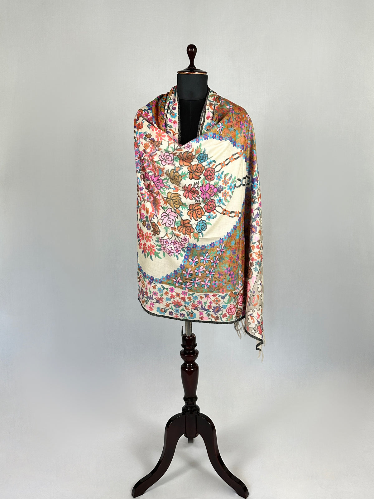 Pashmina Women's Handloom Kani Shawl
