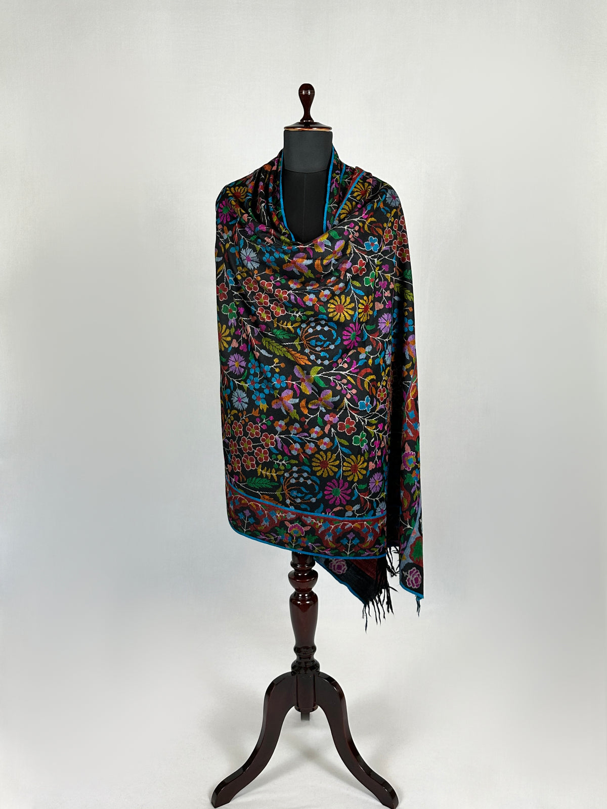 Pashmina Women's Handloom Kani Shawl