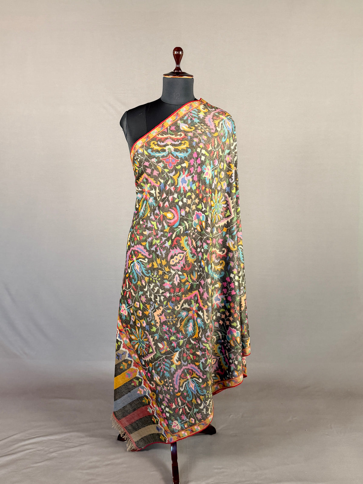 Pashmina Women's Handloom Kani Shawl