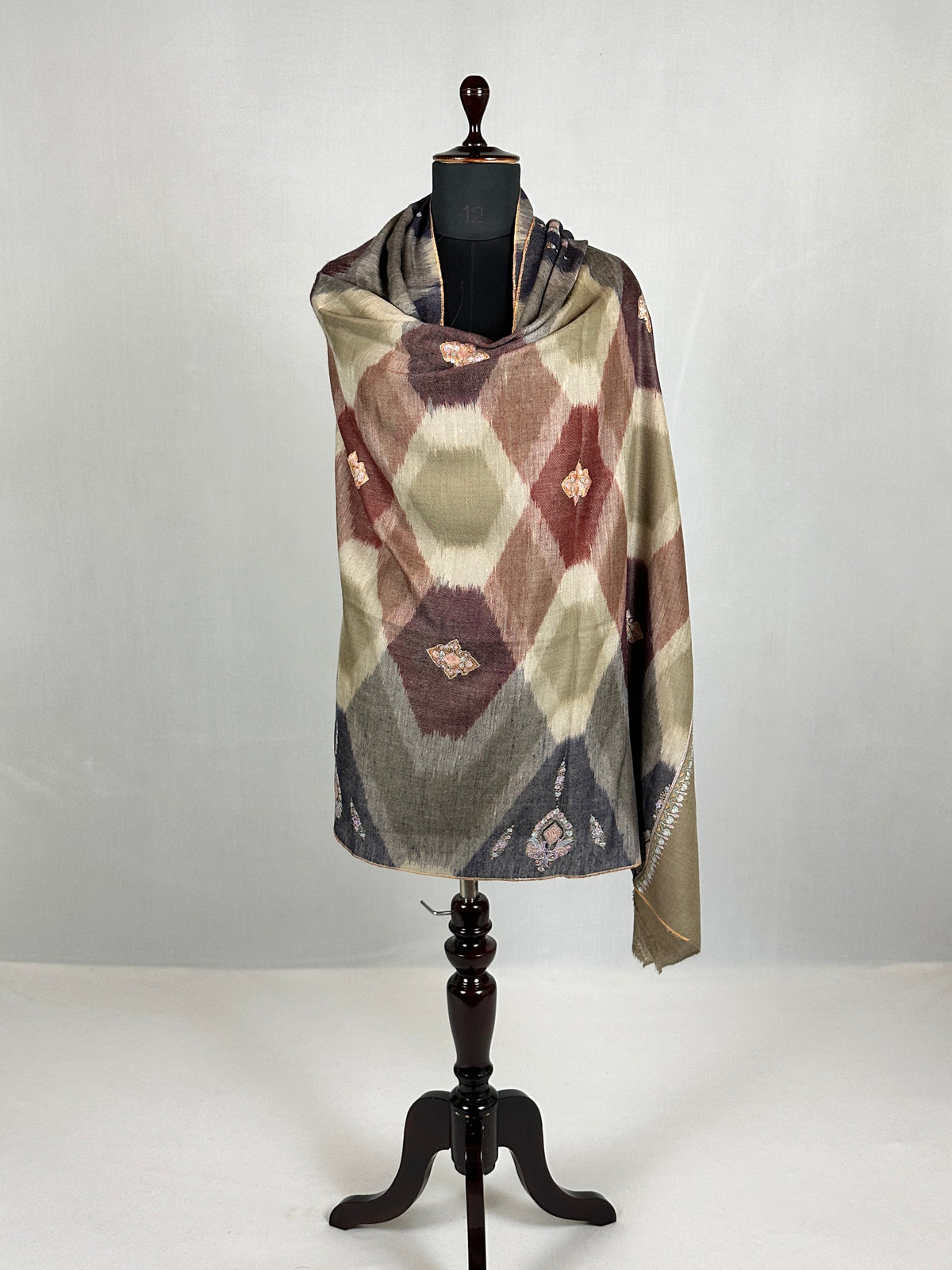Pashmina Handloom Sozni Shawl