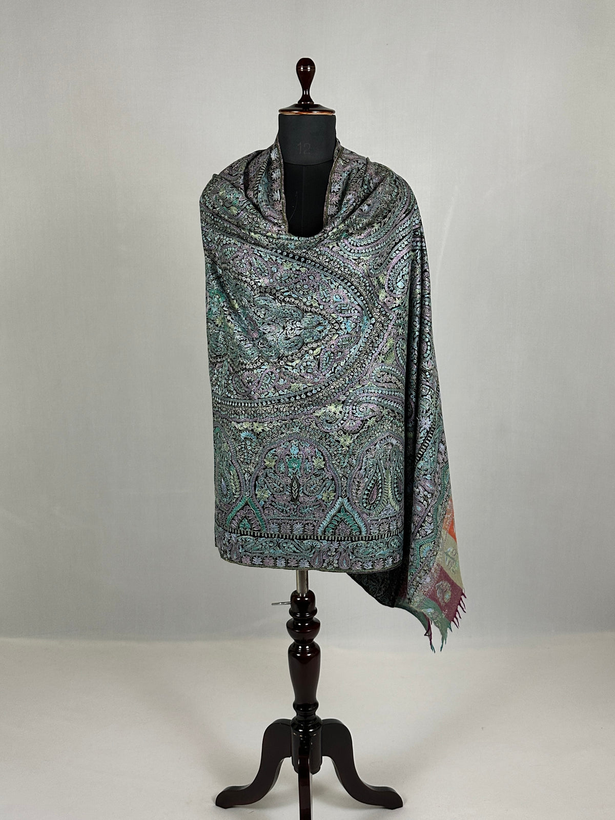 Pashmina Handloom Paper Mache' Shawl