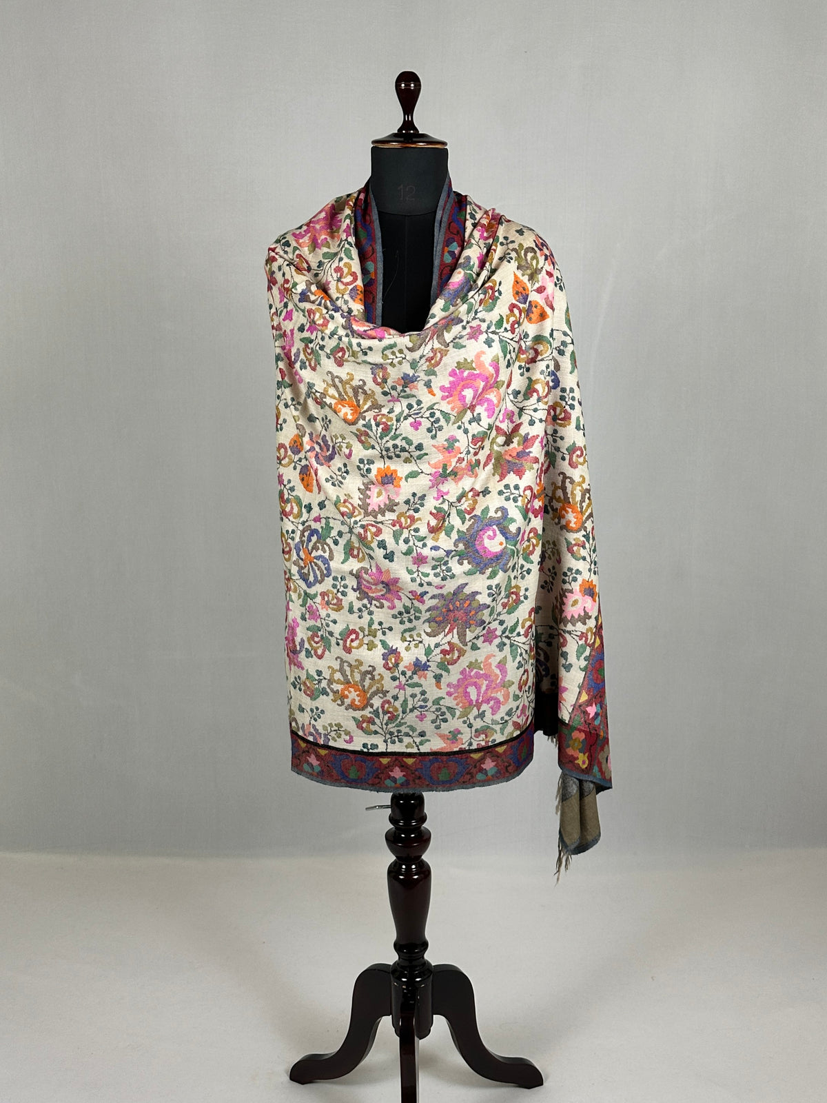 Women's Handloom Kani Shawl