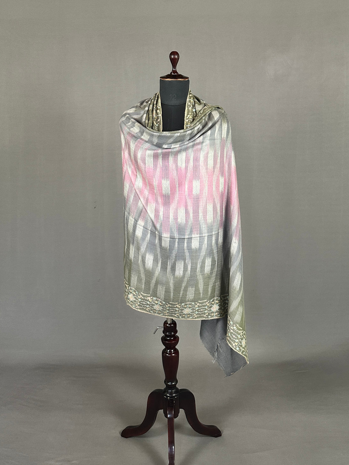 Pashmina Handloom Sozni Shawl