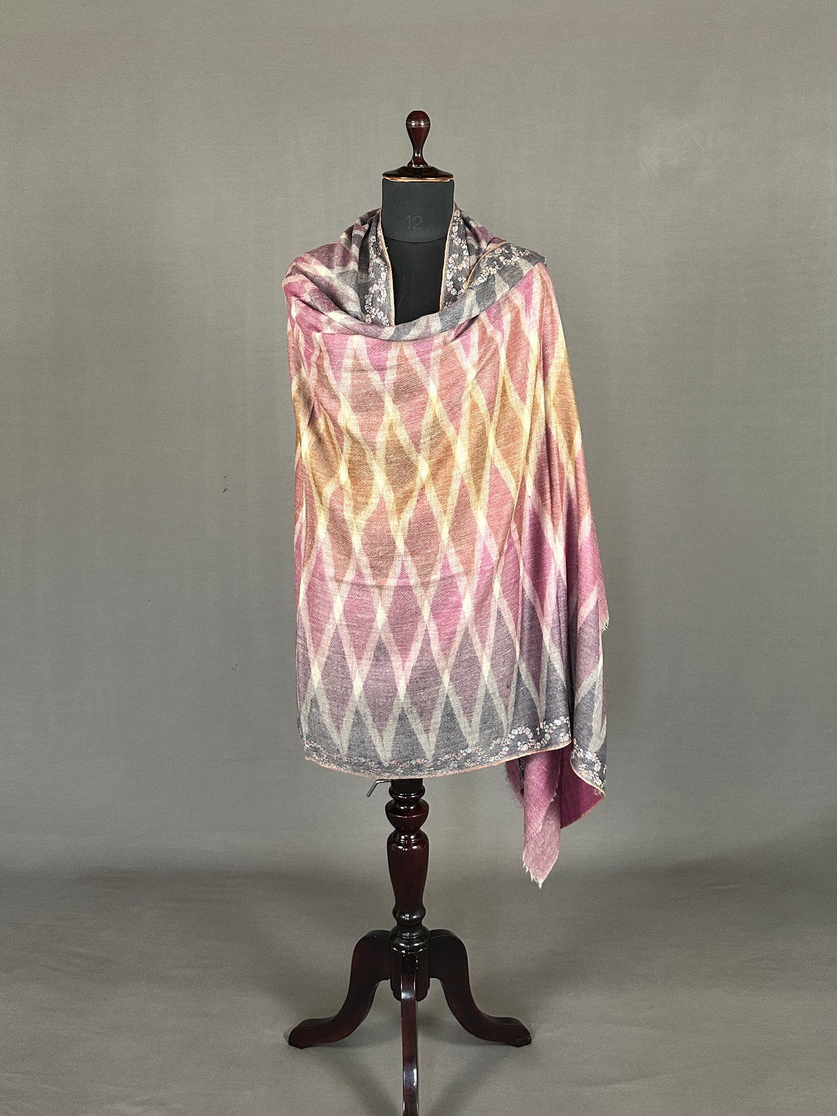 Pashmina Handloom Sozni Shawl