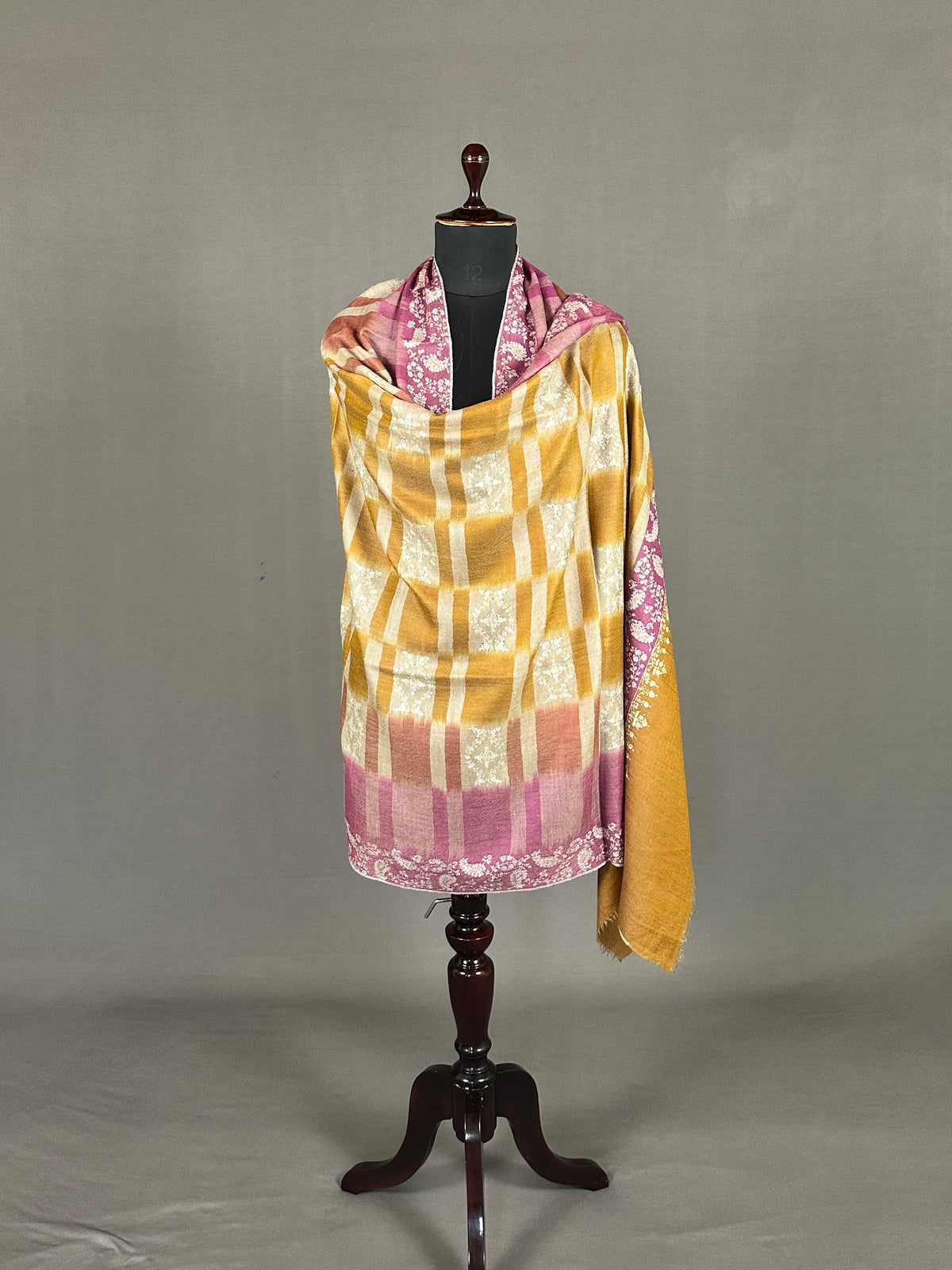 Pashmina Handloom Sozni Shawl