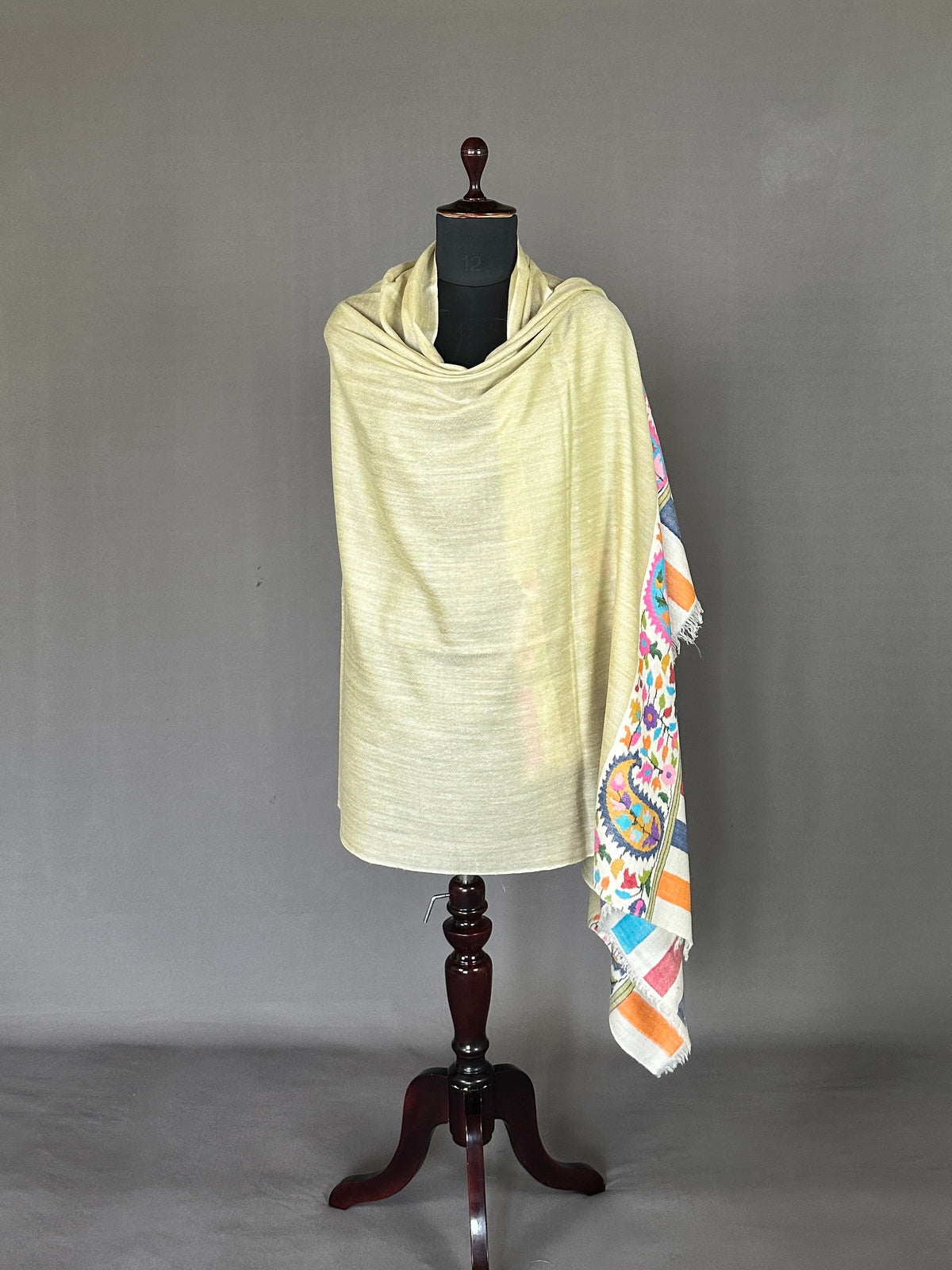 Pashmina Women's Handloom Kani Shawl
