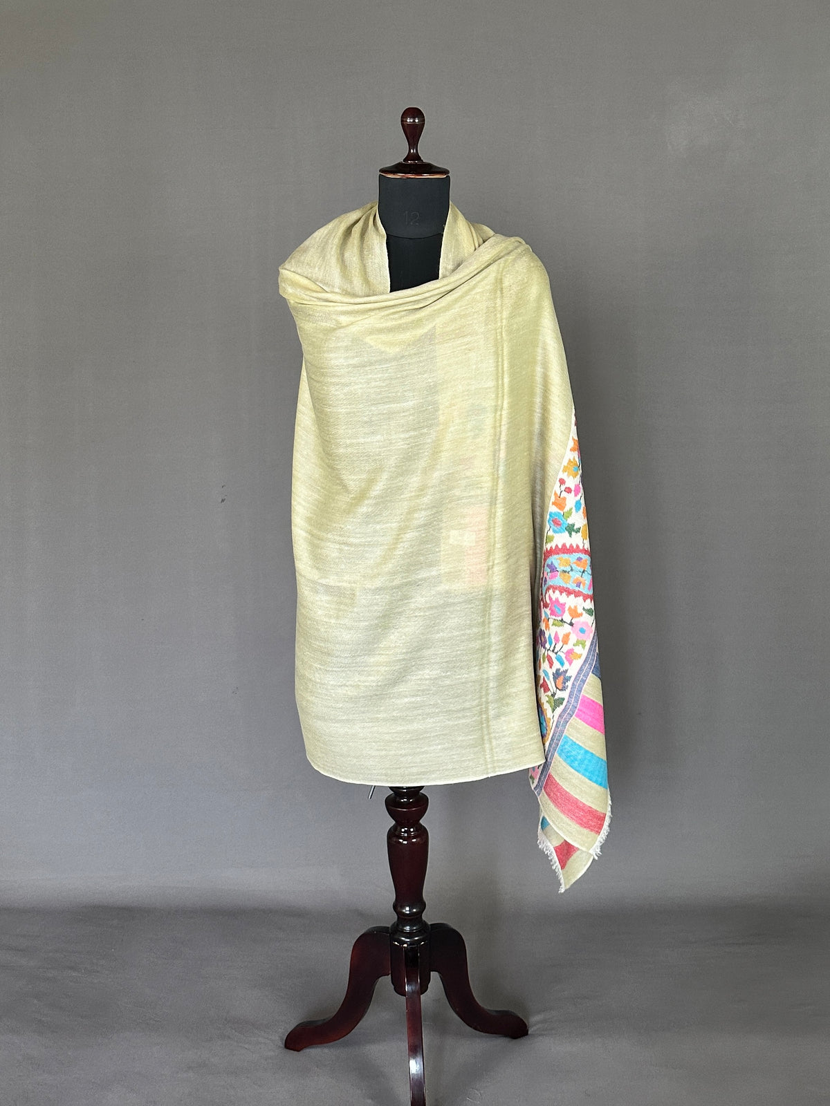 Pashmina Women's Handloom Kani Shawl