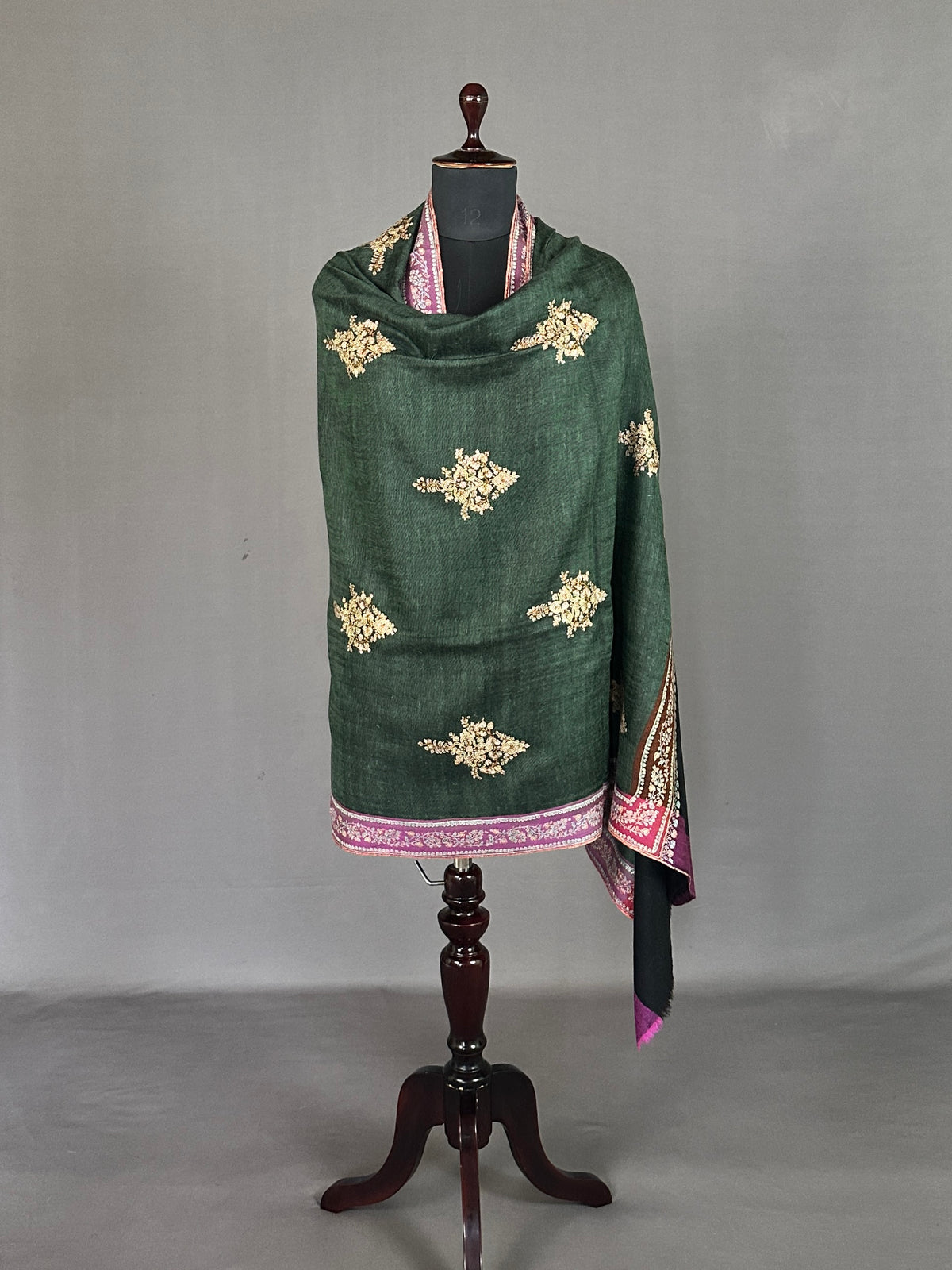 Pashmina Women's Handloom Sozni Shawl