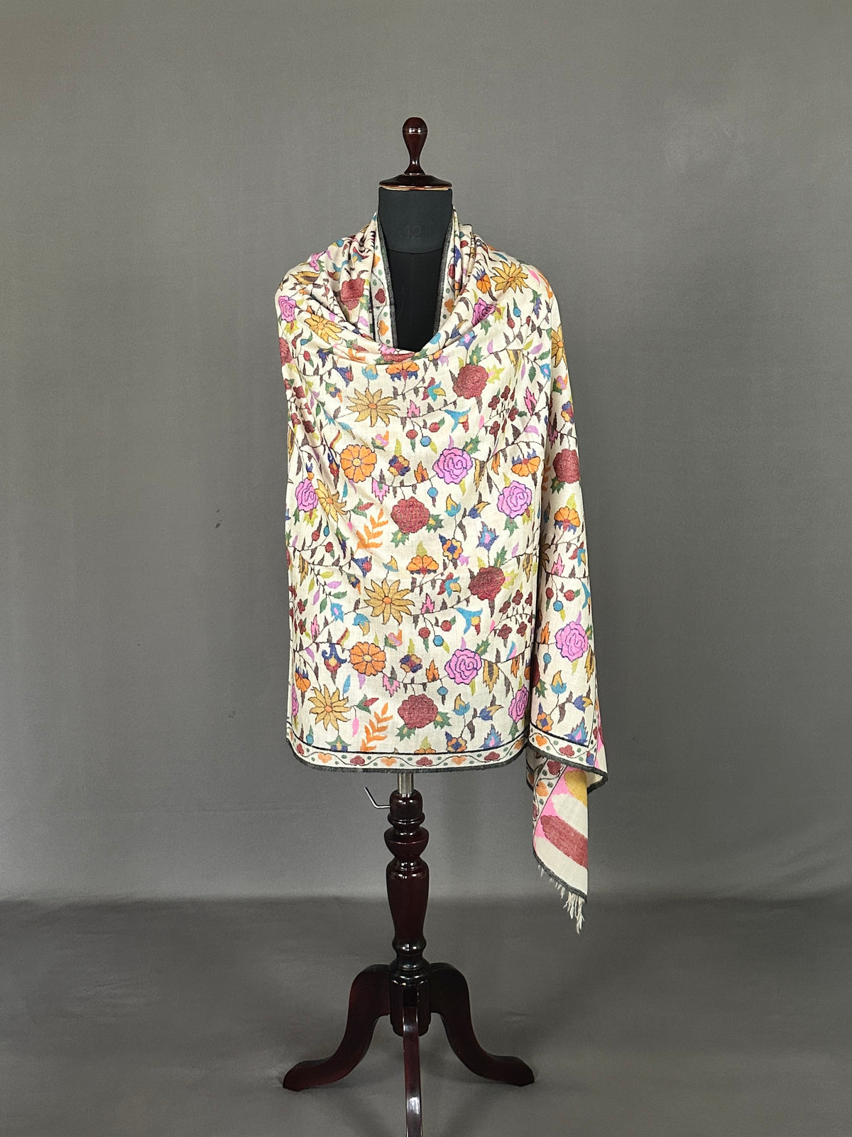 Pashmina Women's Handloom Kani Shawl