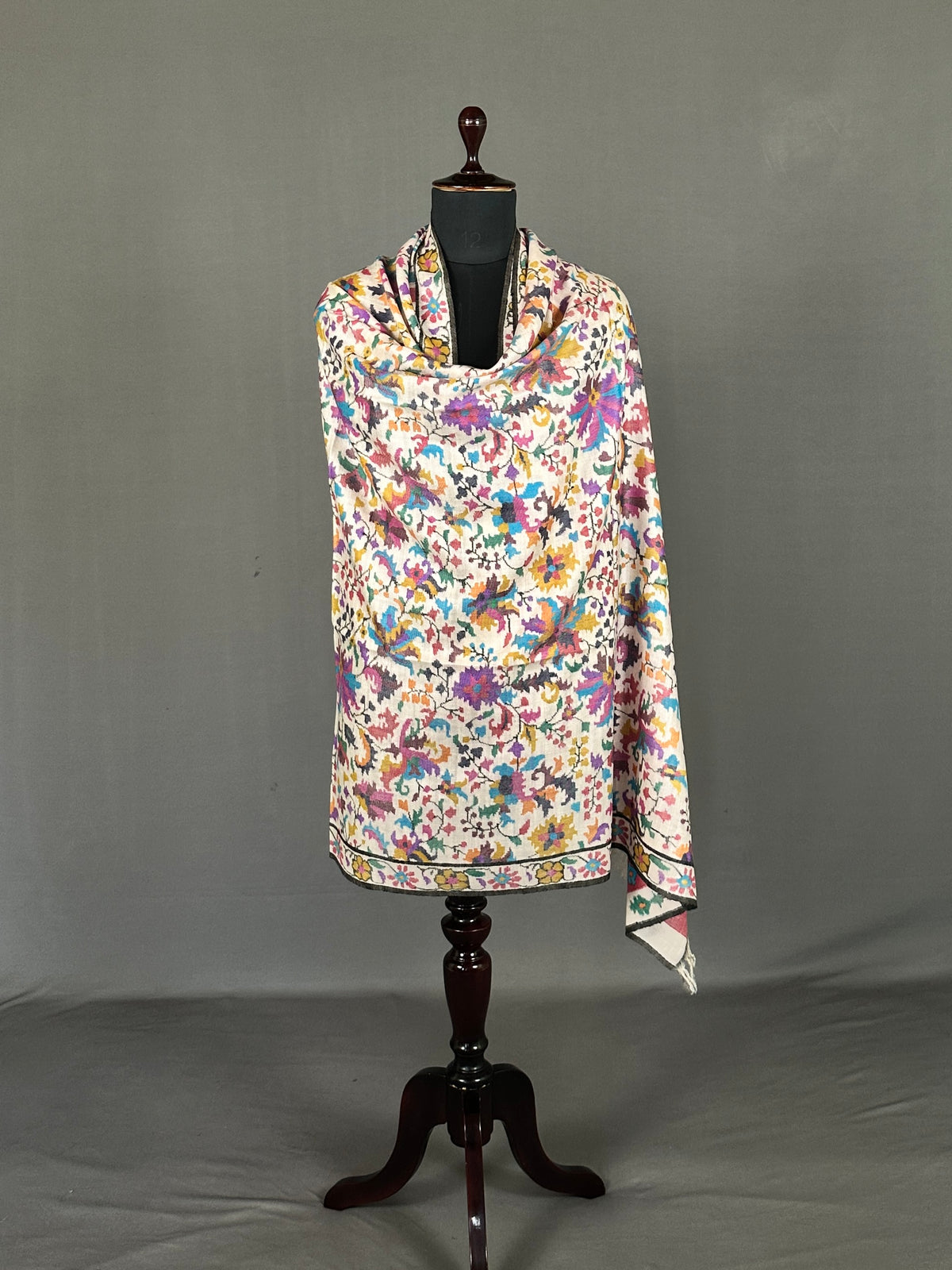 Pashmina Women's Handloom Kani Shawl