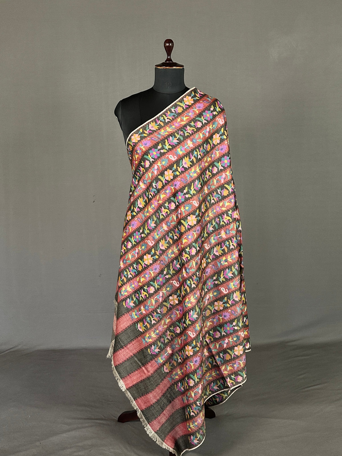 Pashmina Women's Handloom Kani Shawl