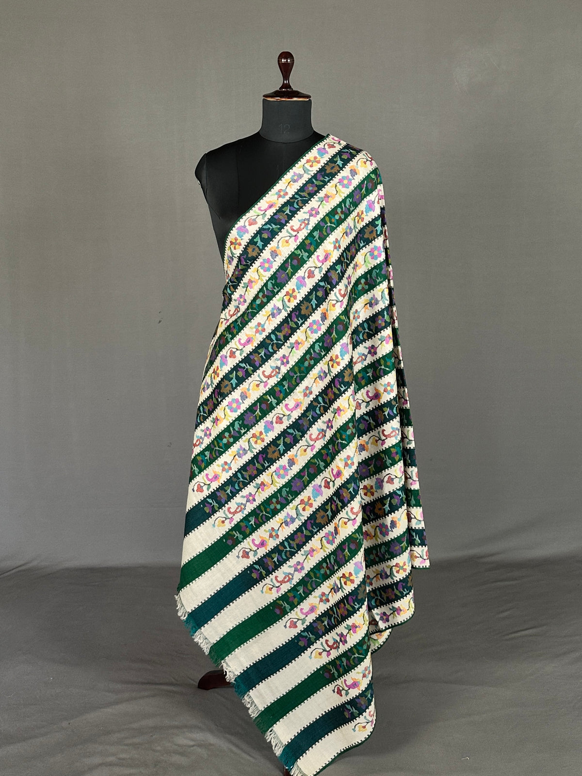 Pashmina Women's Handloom Kani Shawl