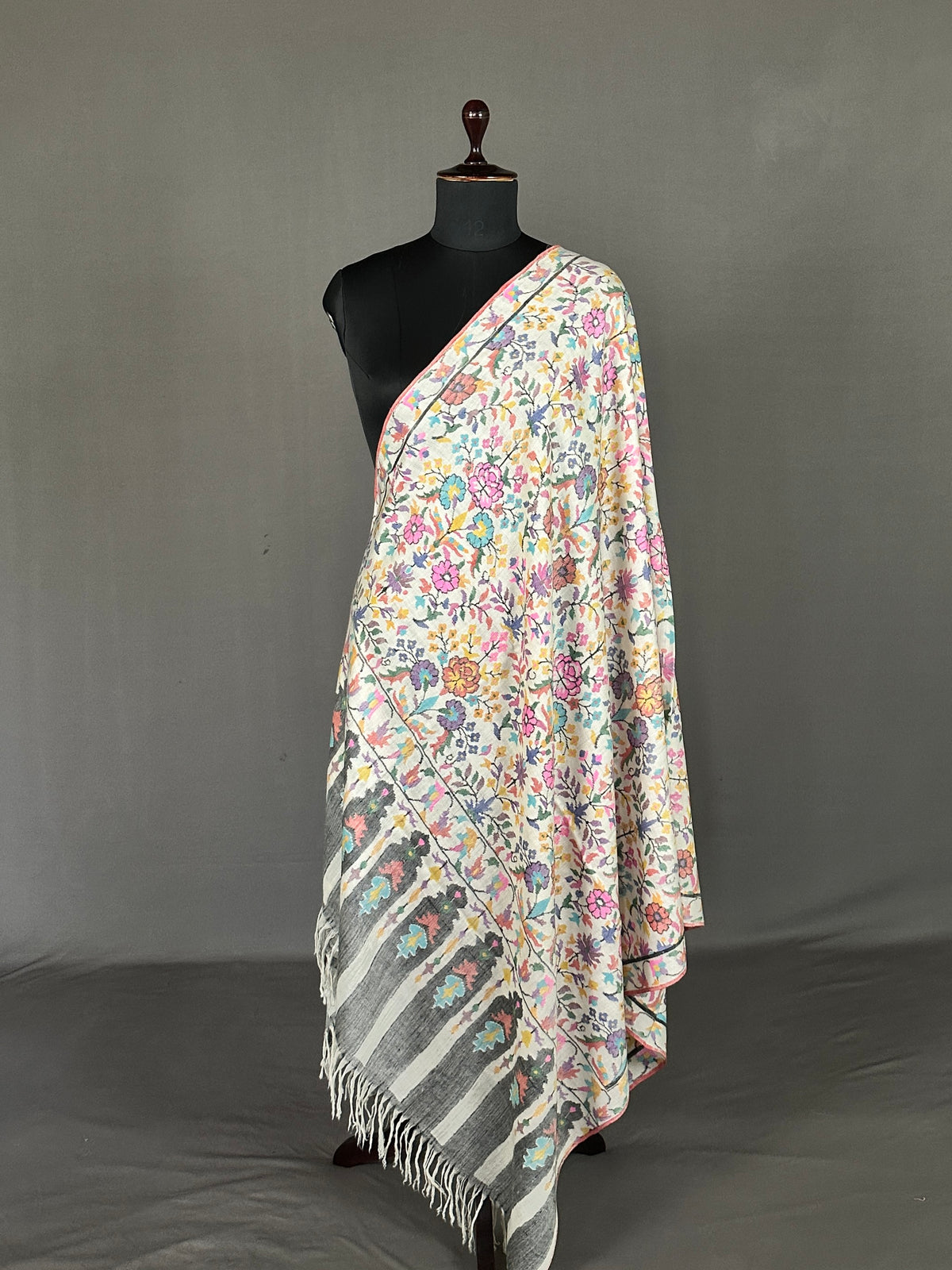 Pashmina Women's Handloom Kani Shawl